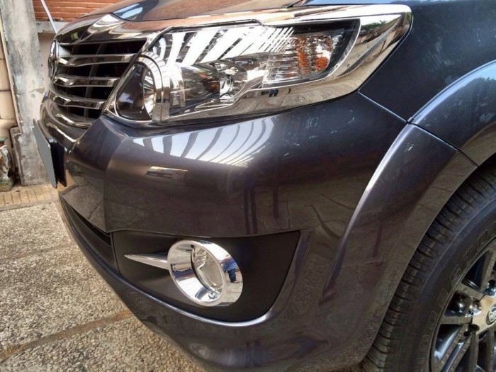 Bán xe Toyota Fortuner 2.5G số sàn 2014 máy dầu, màu xám chì