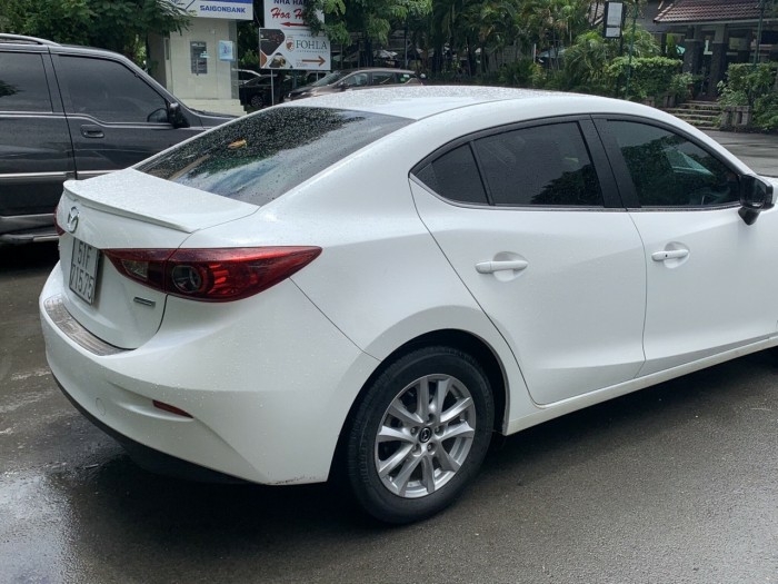 mazda 3 1.5AT sedan sx 2016 màu trắng bs SG xe quá đẹp