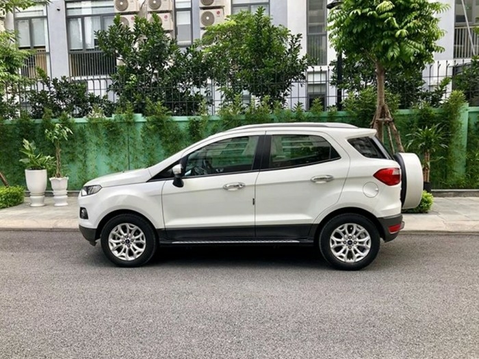 Bán Ford Ecosport 2016 Titanium tự động Trắng tuyệt mới.