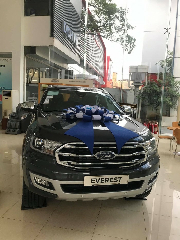Bán xe Ford Everest 2.0AT 4x4 Titanium 2020