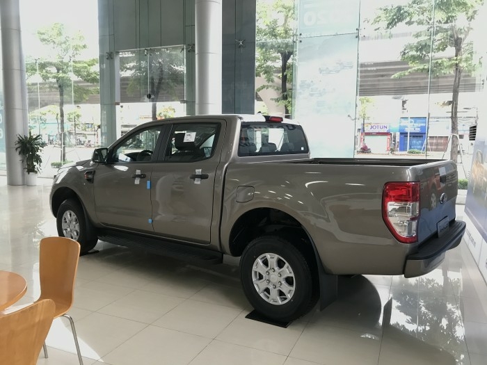 Ford Ranger XLS AT 4x2 2020