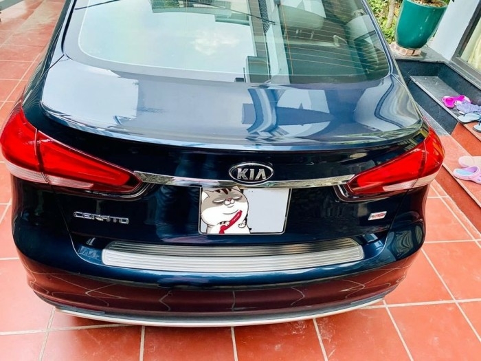 Gia đình cần bán Kia cerato 2.0, sx 2018, số tự động, bản full, màu xanh