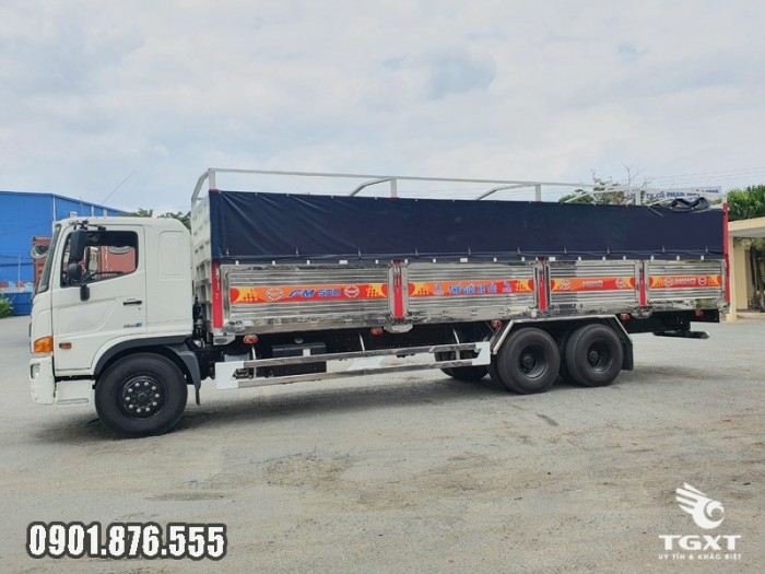 Xe tải Hino FM thùng bạt giá cạnh tranh giao xe nhanh