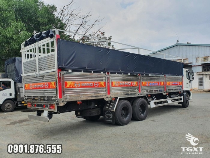 Xe tải Hino FM thùng bạt giá cạnh tranh giao xe nhanh