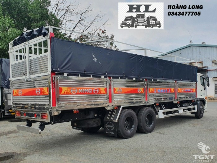 XE TẢI HINO FM THÙNG MUI BẠT - OANH TẠT THỊ TRƯỜNG - BON BON TRÊN ĐƯỜNG