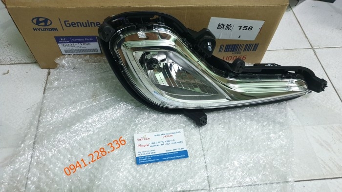 922021V000 Đèn gầm phải Hyundai Accent