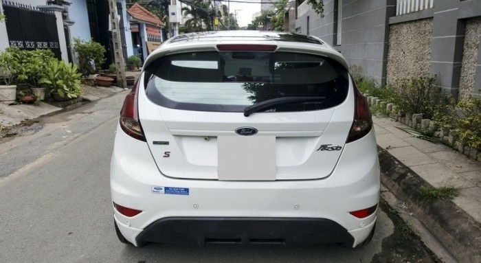 Cần bán xe Fiesta S 2015, bản 1.0 Tubo, màu trắng.