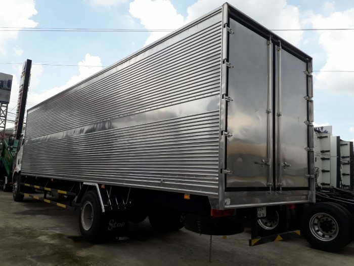 Xe tải Faw 7T2 thùng dài 9m7 giá tốt 2020