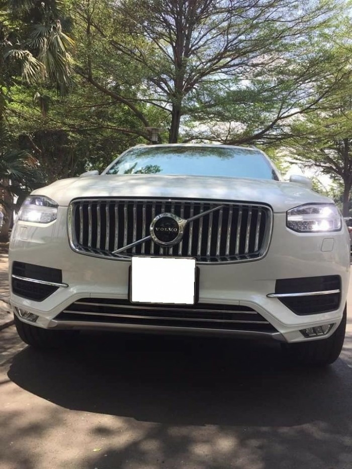 Gia đình cần bán siêu phẩm Volvo XC90 2019, số tự động, bản full