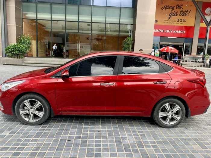 Cần bán xe Accent 2019, số tự động, bản full kịch, màu đỏ mới ken