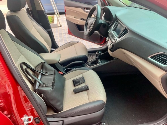 Cần bán xe Accent 2019, số tự động, bản full kịch, màu đỏ mới ken