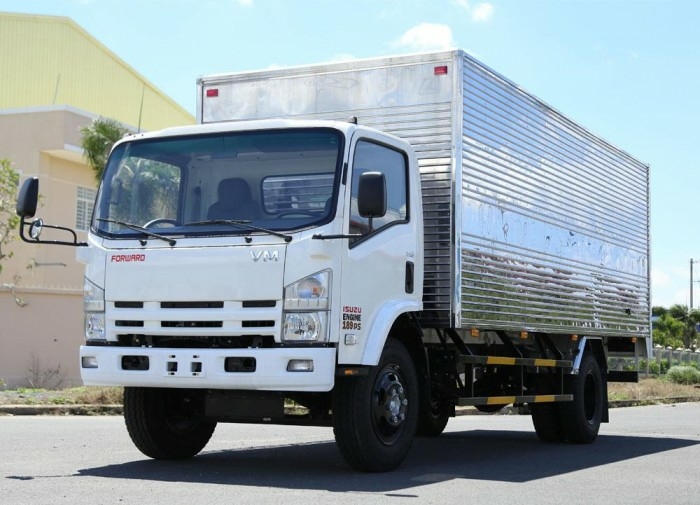 Giá xe tải Isuzu 8.2 tấn rẻ nhất miền Nam, xe tải Isuzu Vĩnh Phát chất lượng cao, đủ thùng hàng