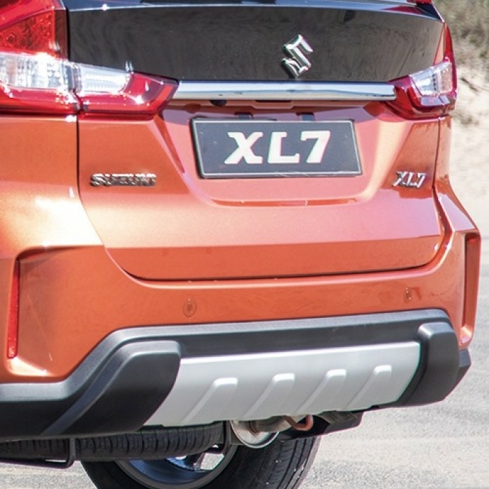 xe 7 chỗ giá tốt SUZUKI XL7
