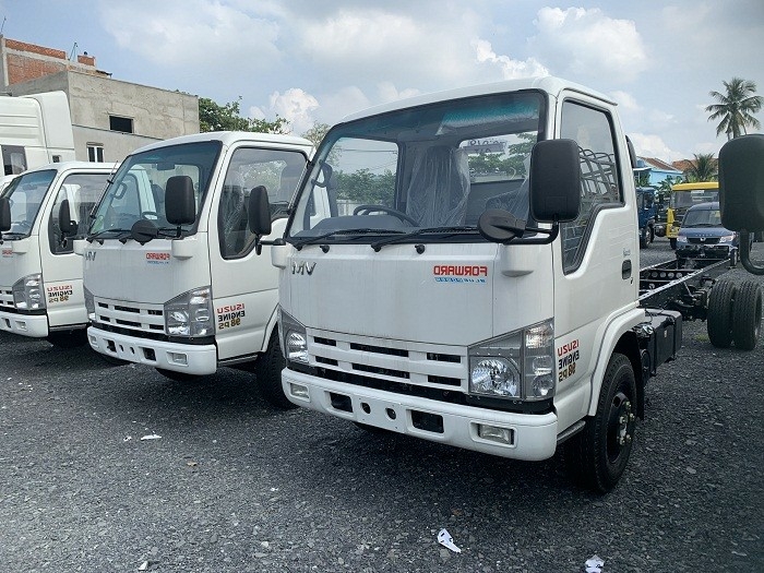 Báo giá xe tải isuzu vm 1t9 thùng dài 6m2
