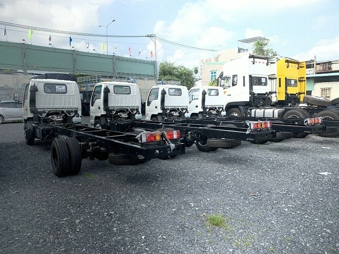 Báo giá xe tải isuzu vm 1t9 thùng dài 6m2