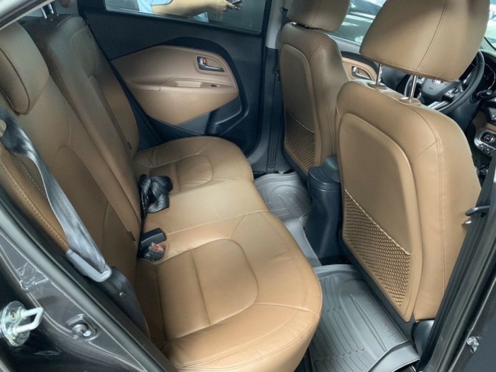Kia Rio HB 1.5AT 2015 màu xám xe đẹp bao test hãng