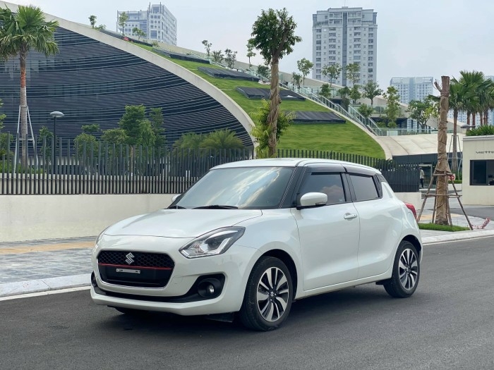 SUZUKI SWIFT 2020 Nâng tầm phong cách