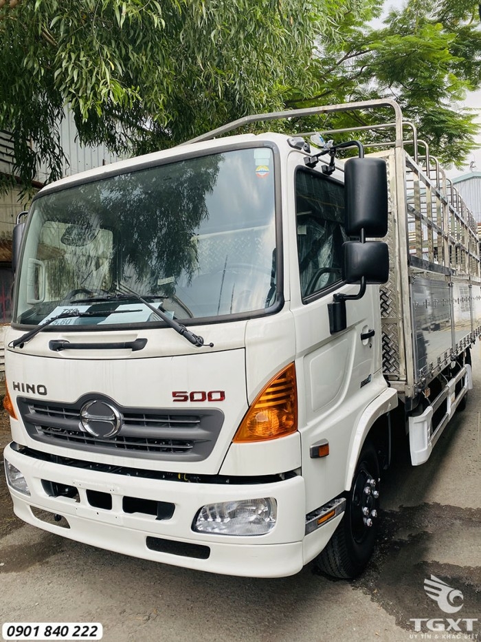 Hino FC9JLTC tải 6T6, thùng 6m7, trả trước 20% nhận xe