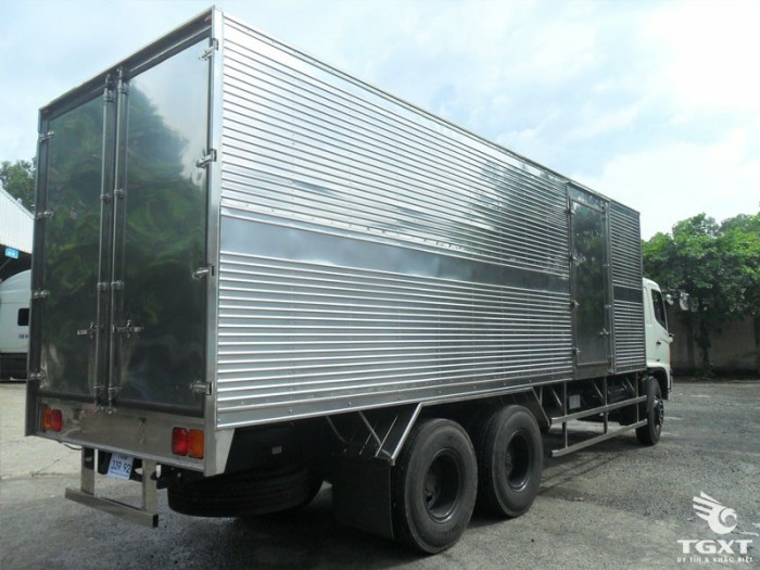 Xe Hino FL8JW7A thùng kín - Ưu đãi đặc biệt