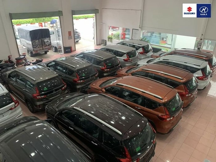 Xe Du Lịch 7 chỗ giá hấp dẫn nhất thị trường