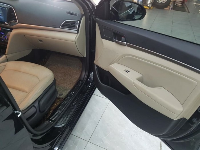 Bán xe elantra 2.0 sản xuất 2019 -Màu Đen -Biển Tỉnh -Đã chạy 1.7 vạn  -Xe đẹ