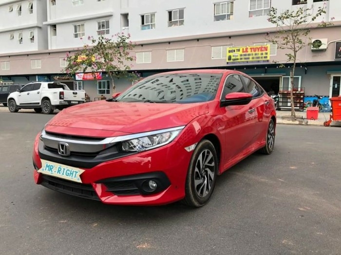 Cần bán xe Civic 2019, số tự động, bản E, màu đỏ cherry cực đẹp.