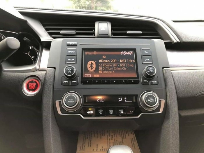 Cần bán xe Civic 2019, số tự động, bản E, màu đỏ cherry cực đẹp.