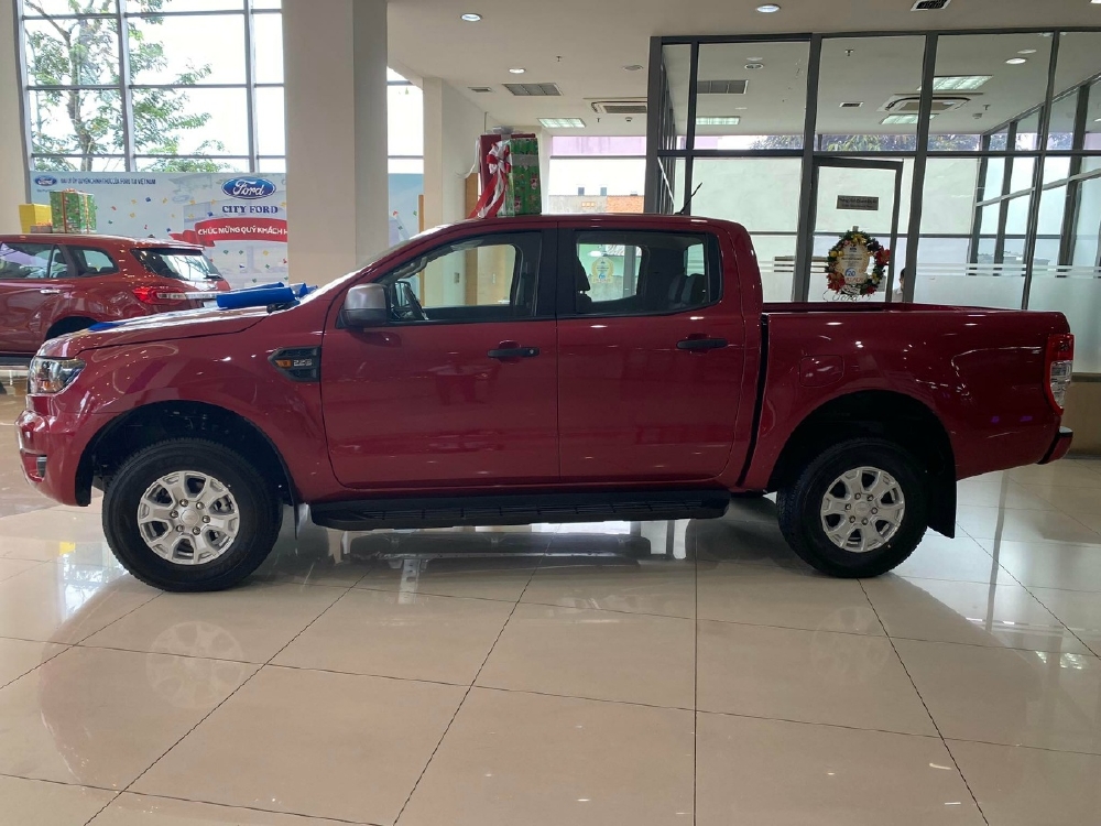 Ford Ranger XLS 4x2 AT 2021 Ưu đãi cuối năm