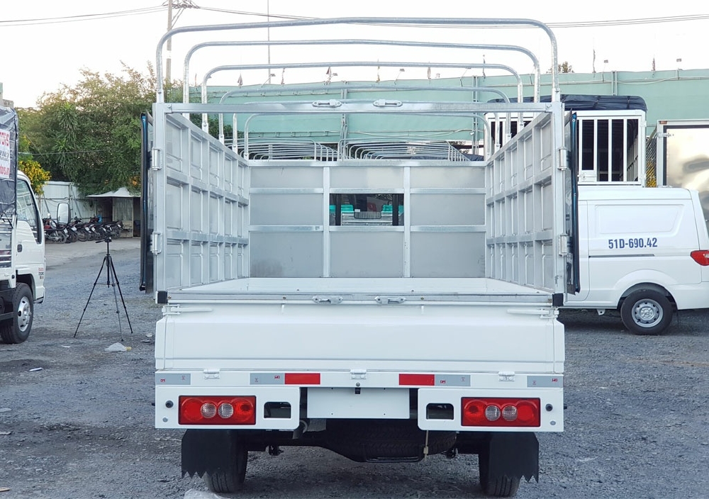 Xe tải Dongben SRM T30 - Euro4 thùng bạt (930kg) đời 2021 - 2020
