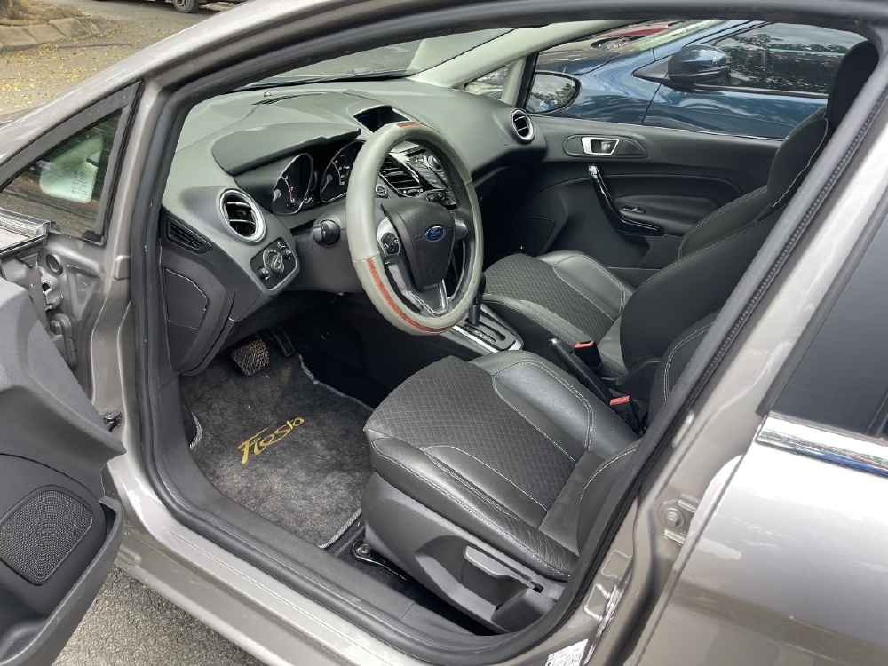 Ford Fiesta Sport Xám 2017 Xe Đẹp Cho Mọi Người.
