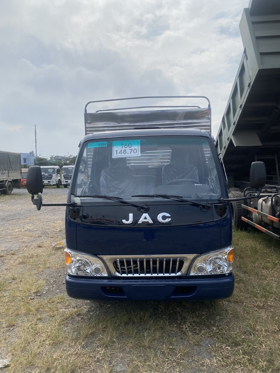 Xe tải JAC L240 2.45 tấn có sẵn giao ngay tại Đồng Nai