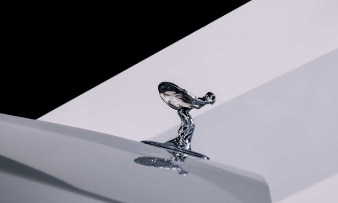 Biểu tượng 'thiếu phụ bay' Rolls-Royce thay thiết kế sau hơn 100 năm