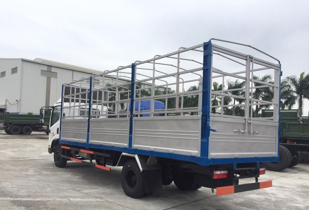 Xe tải Faw tiger 8 tấn thùng bạt dài 6m2 máy Weichai 