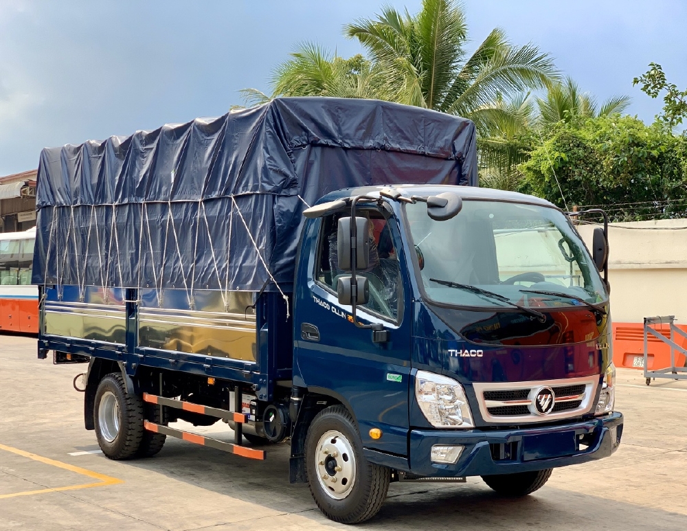 Xe tải Thaco Ollin490 - Động cơ Isuzu - Thùng 4m4 - Tải trọng 2 tấn