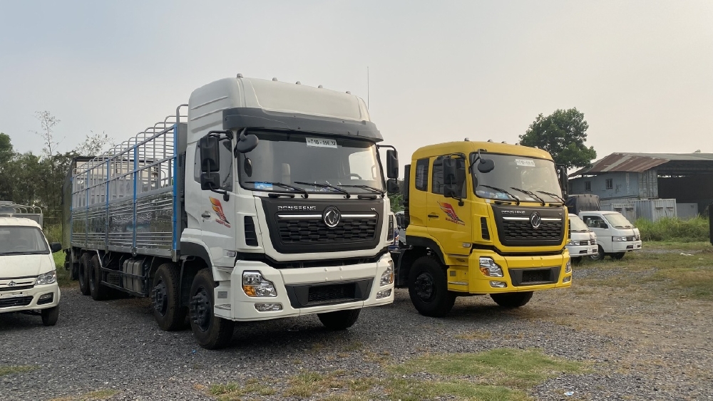 Xe tải Dongfeng 4 chân 18 tấn nhập khẩu nguyên chiếc Đồng Nai