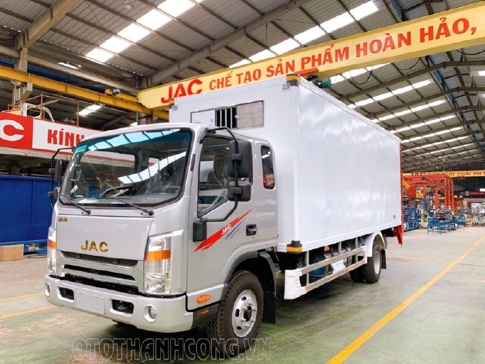 Xe tải JAC N650PLUS 6 tấn thùng kín composite bửng nâng 6m2 Biên Hoà