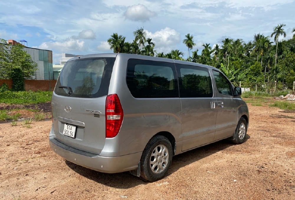 🆘️Hyundai starex 2.5 số sàn máy dầu