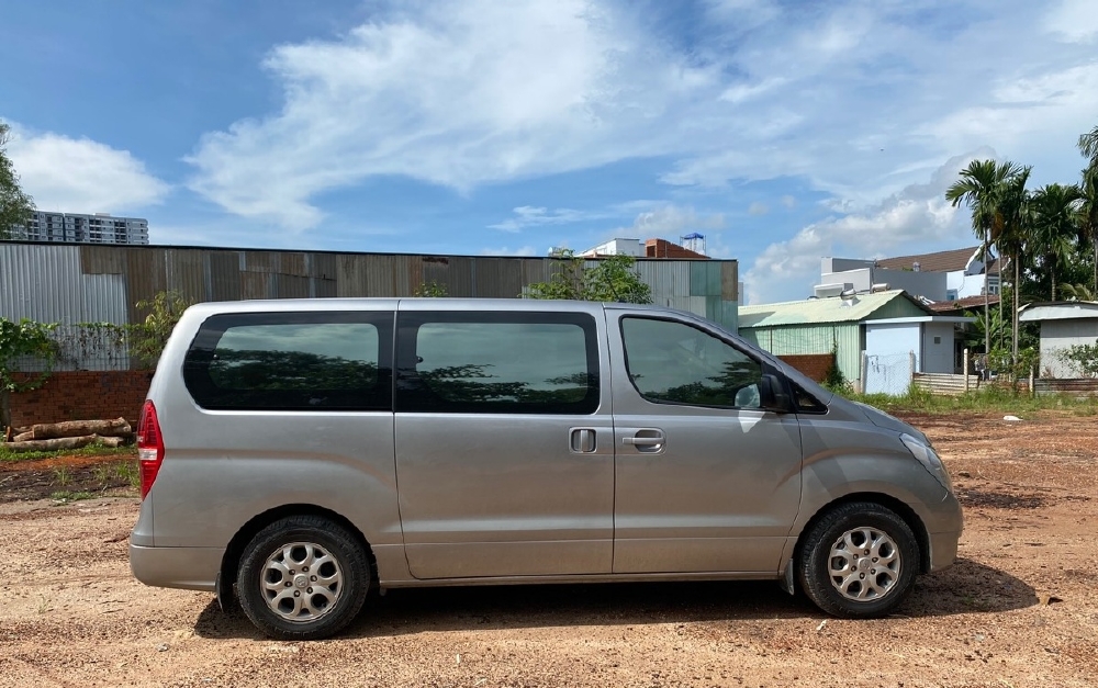 🆘️Hyundai starex 2.5 số sàn máy dầu