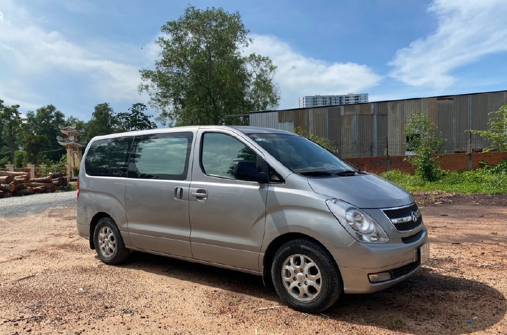 🆘️Hyundai starex 2.5 số sàn máy dầu