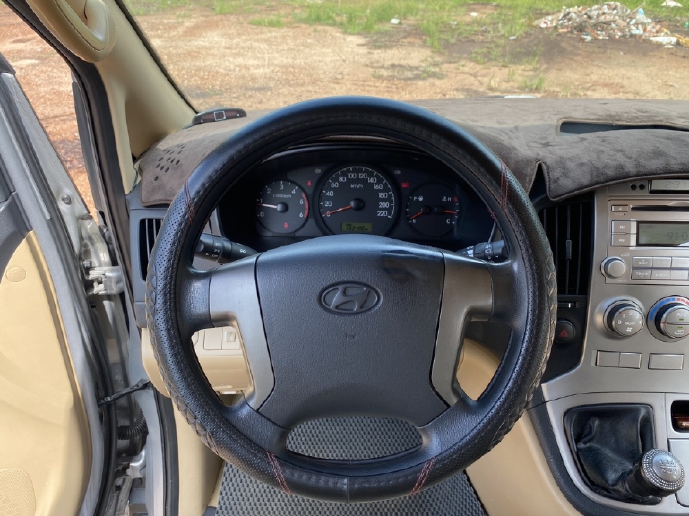 🆘️Hyundai starex 2.5 số sàn máy dầu