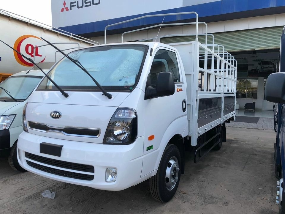Xe tải Kia K250L - Thùng dài 4m5 - Động cơ Hyundai - Tải trọng 2tấn4