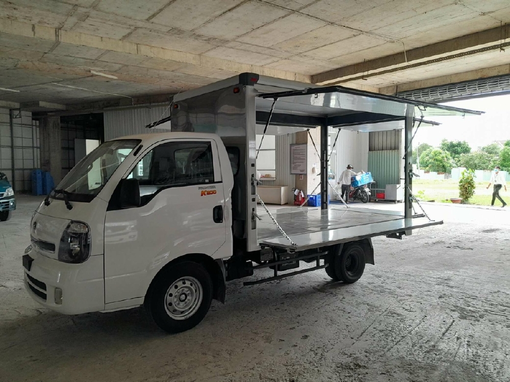 xe tải 1T9 KIA k200 thùng bán hàng lưu động