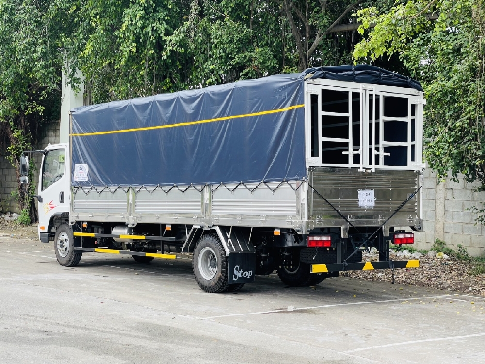 xe tải faw tiger 8 tấn thùng 6m2 máy weichai , tải hơn 15 tấn