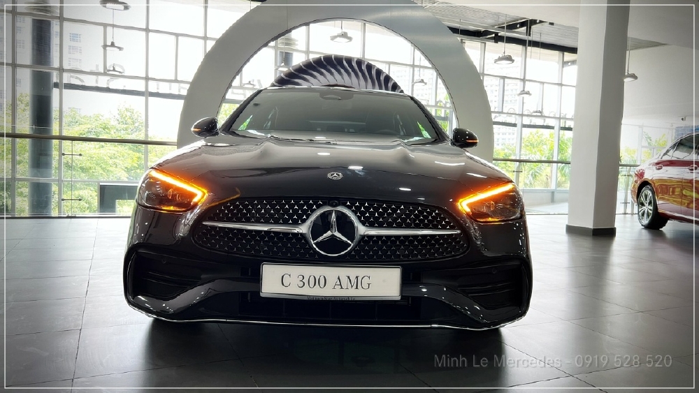 Bán Mercedes C300 AMG - Xe Giao Ngay - KM Lớn - Bank Hỗ Trợ 80%
