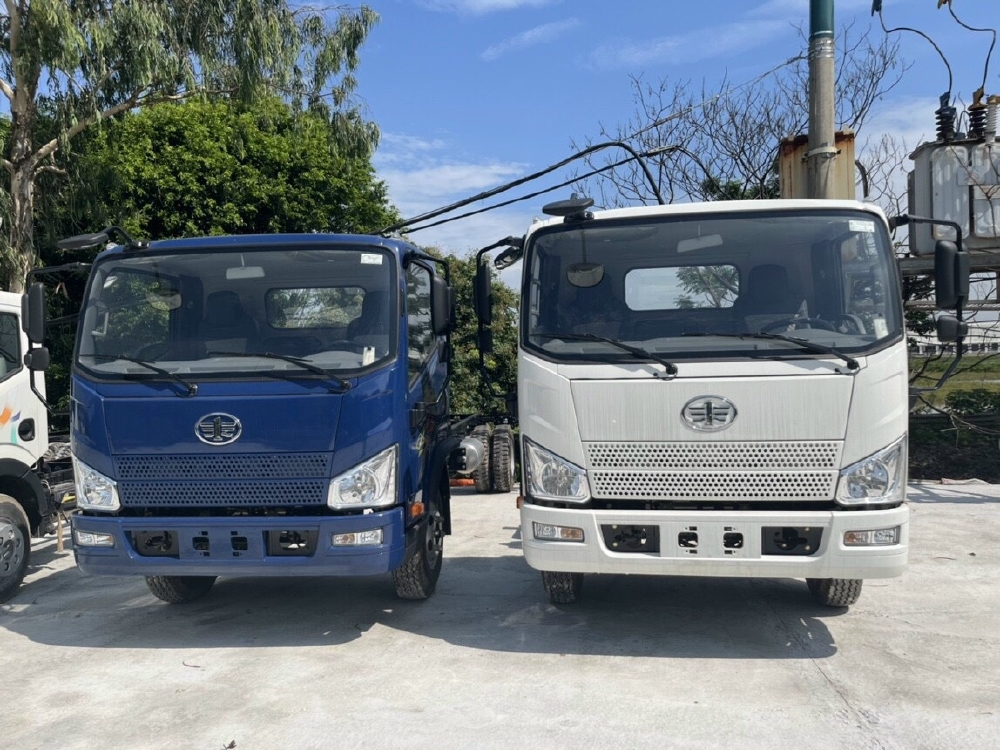 Faw 8 tấn Thùng 6m2 Động Cơ 140ps