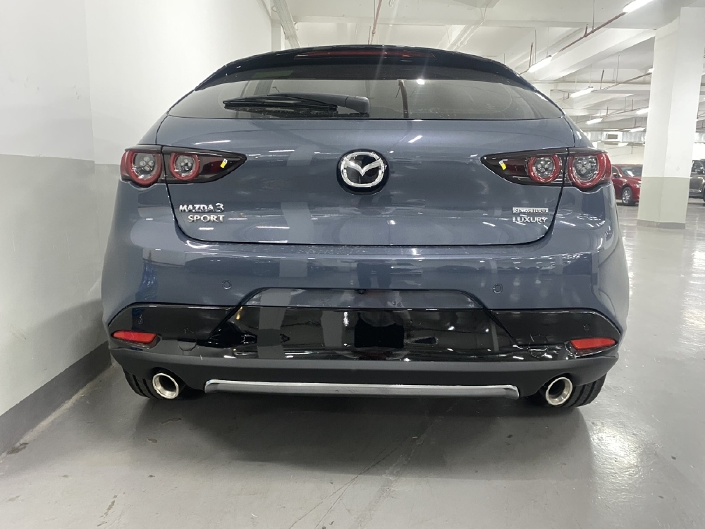 Mazda 3 Sport sẵn xe giao ngay màu độc lạ