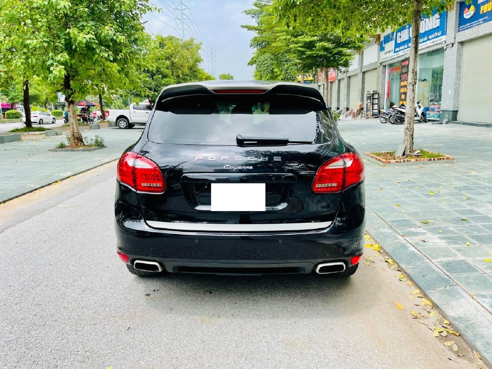 Bán xe Porsche cayenne sản xuất 2014, màu đen