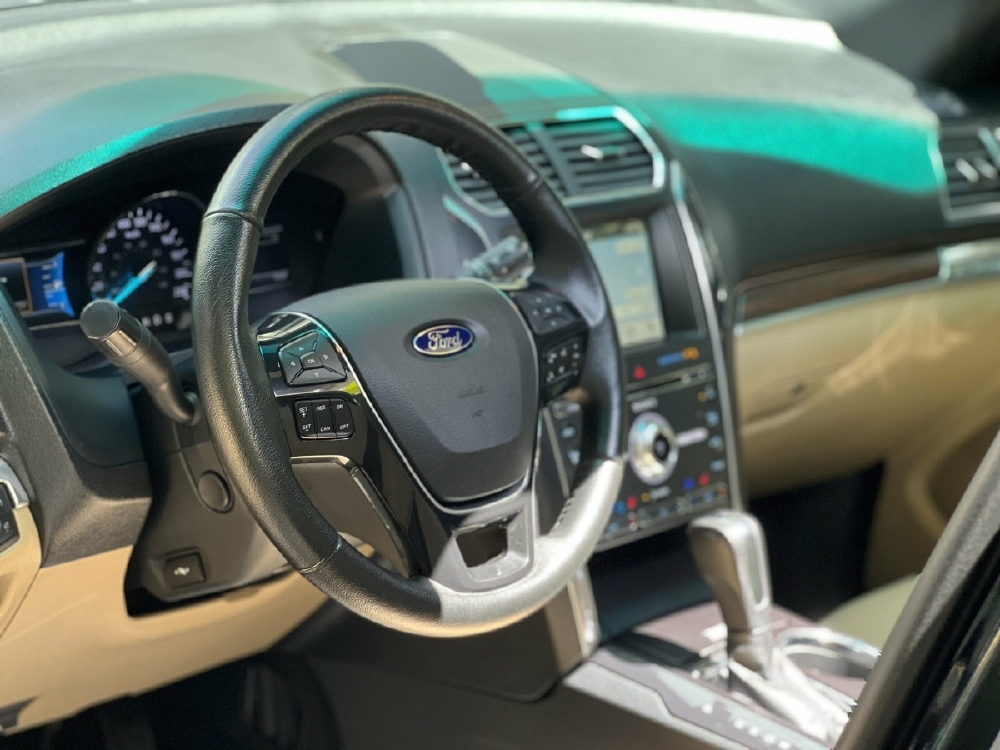 Cần bán Ford Explorer 2017, số tự động, full option