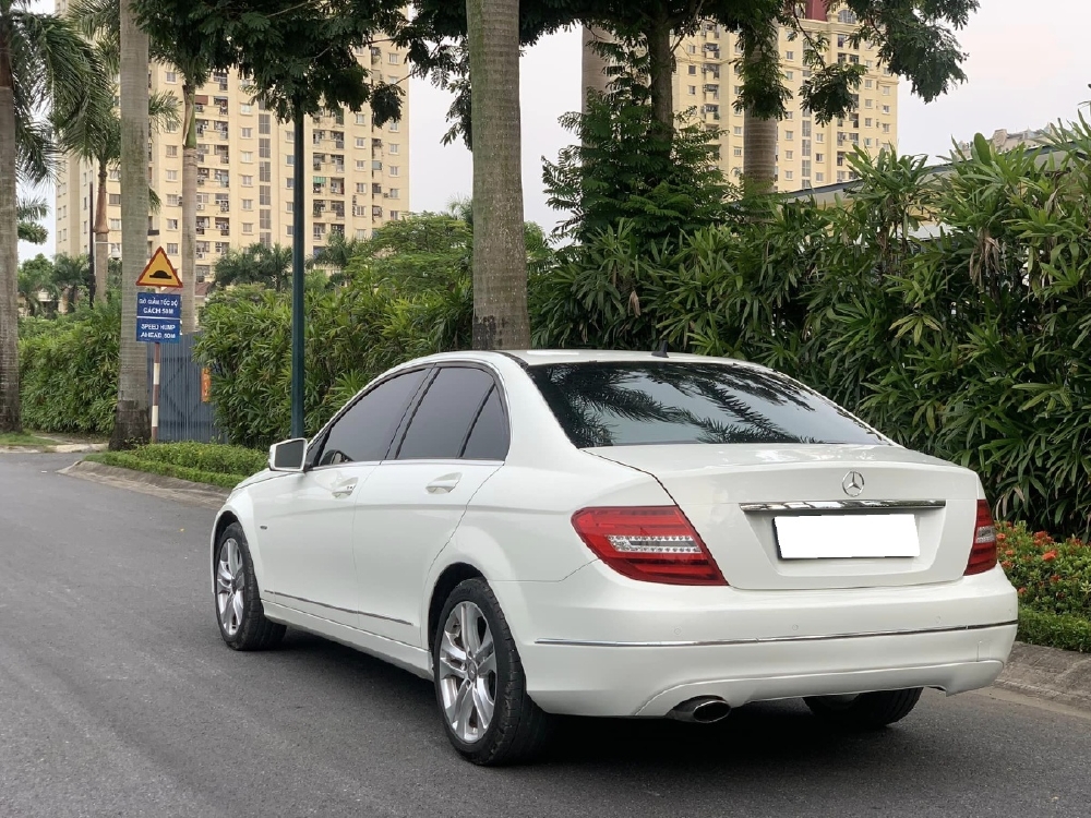 Cần bán Mercedes C200 2011, số tự động, Full option