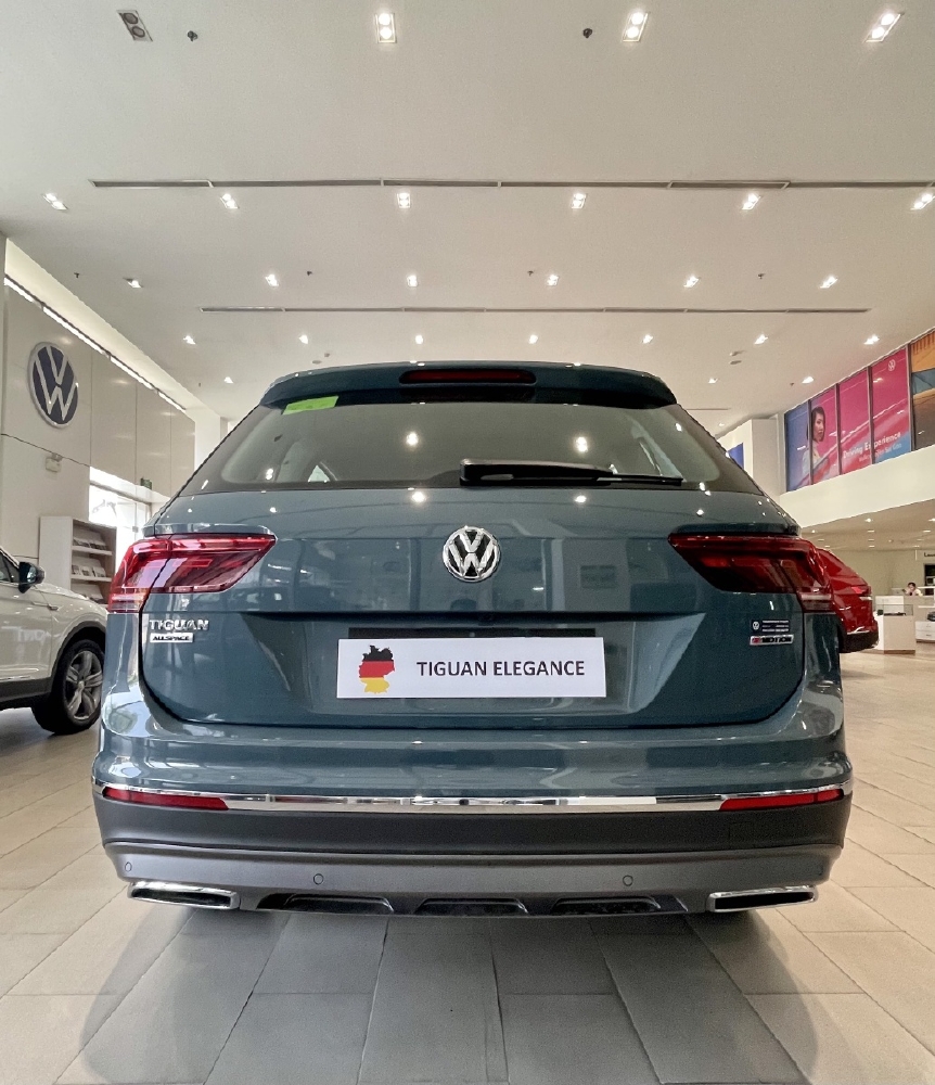 Volkswagen Tiguan Luxury S 2022 màu Xanh - KM Tháng 12